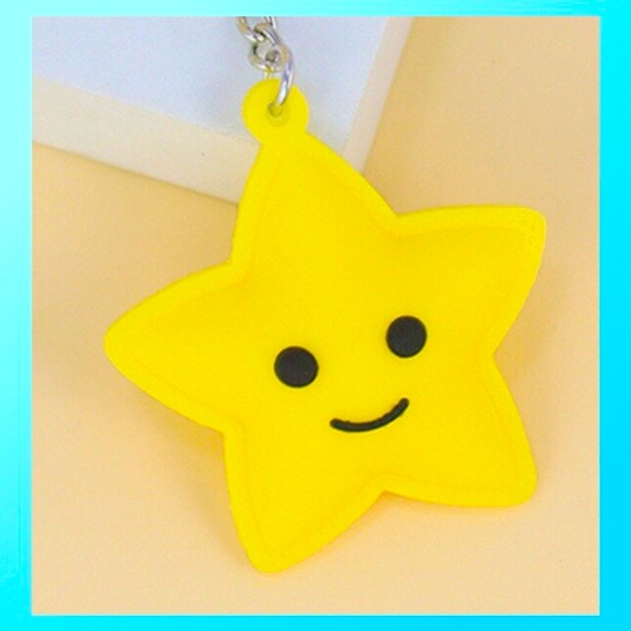 New!! ⭐️ Star ⭐️ Key Chain /Purse Charm! - Picture 1 of 3